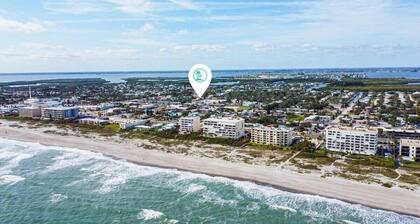 Downtown Cocoa Beach Townhome- Walk to Everything!