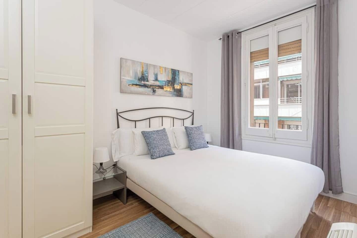 3 chambres, fer et planche à repasser, lit parapluie, Wi-Fi gratuit