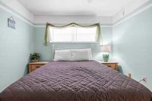 2 bedrooms, iron/ironing board, WiFi, bed sheets - Steps to the Beach – Cozy 2-Bedroom Condo (Cocoa Beach)