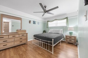 2 chambres, fer et planche à repasser, Wi-Fi, literie fournie