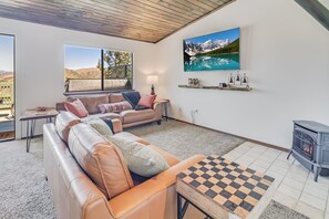 Smart TV, caminetto