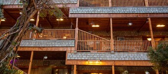 Hotel  Negis Mayflower 