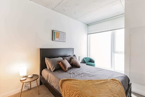 2 Schlafzimmer, Reisekinderbett, WLAN, Bettwäsche