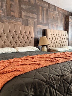 Premium bedding, down duvets, Select Comfort beds - BLACK TREE HOTEL BOUTIQUE (Mazatlán)