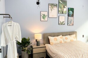 2 habitaciones, tabla de planchar con plancha y wifi gratis 