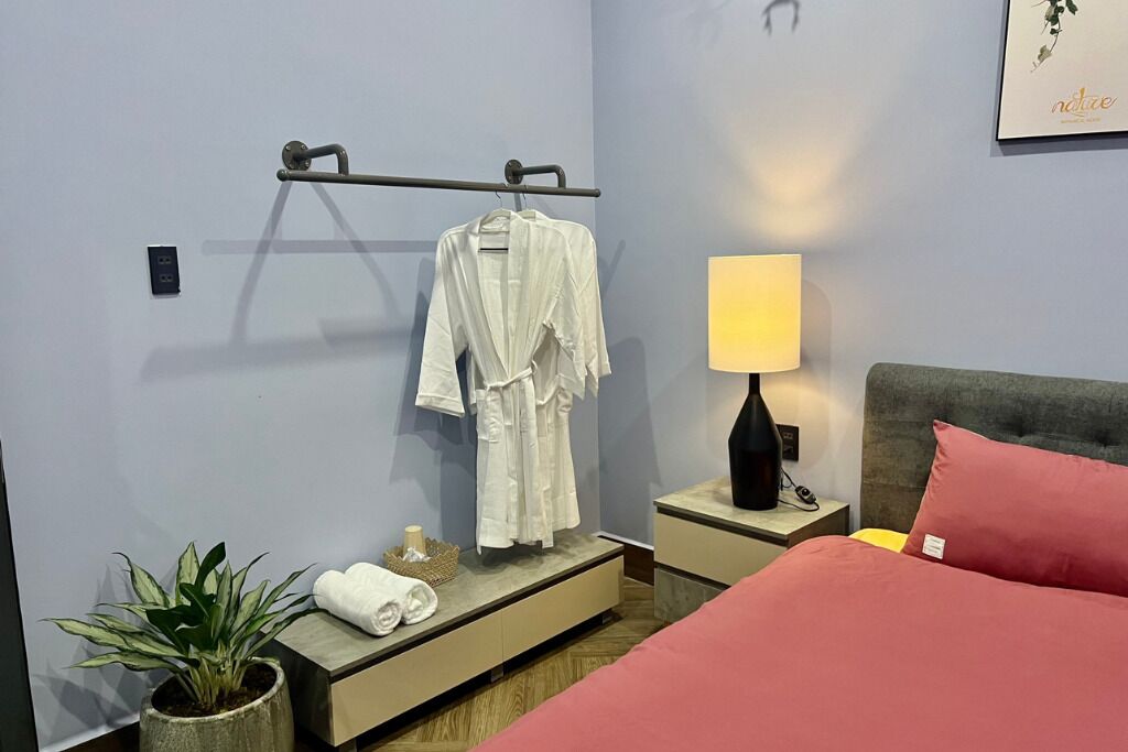 2 dormitorios, tabla de planchar con plancha, wifi gratis y ropa de cama