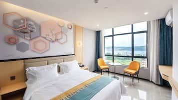 Chambre Confort, 1 trĂšs grand lit, vue fleuve | 1 chambre, rideaux occultants, Wi-Fi gratuit
