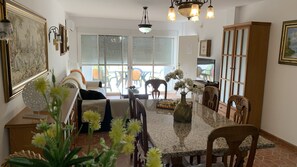 Smart TV - Las Gemelas de Terreros 1. Casa Tranquila con Amplia Terraza, Vistas al mar (AN)