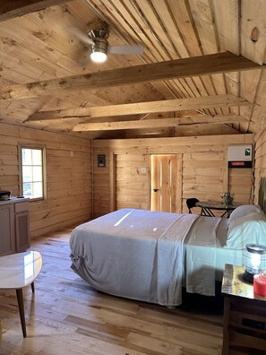 1 chambre, Wi-Fi gratuit, draps fournis