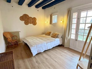 5 bedrooms, free WiFi