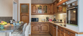 Charmantes Ferienhaus mit Terrasse im Zentrum berühmter Schlösser, 3 SZ, modernes/rustikales Ambiente