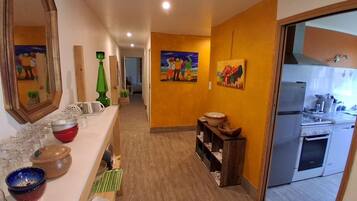 Réfrigérateur, micro-ondes, four, lave-vaisselle