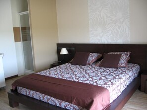 3 bedrooms, Internet
