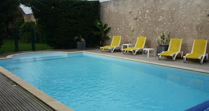 Modern Farmhouse with Pool Near Loire Castles