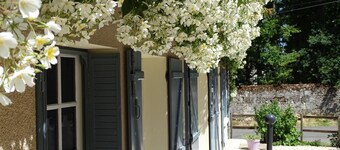 Charming countryside house in Pouillé with garden, pets allowed