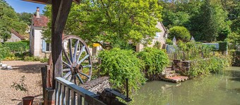 Countryside Cottage by Stream, 2 Bedrooms, Bikes Included