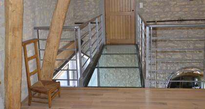 Demeure de caractÚre avec charme ancien et modernité contemporaine