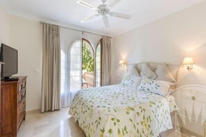 3 Schlafzimmer, Bügeleisen/Bügelbrett, WLAN, Bettwäsche