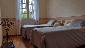 Unclassified image, 4 of 18, button - Family cottage in the heart of the Loire Castles (Oisly)