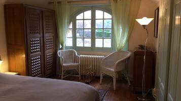 5 chambres, Wi-Fi gratuit, draps fournis