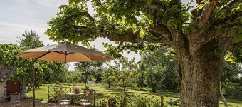 Family cottage near Loire castles with garden and children's games