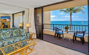 Télévision, livres, chaîne hi-fi