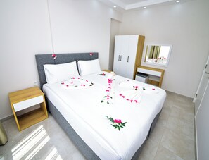 Basic Apartment, Non Smoking, Kitchen | Premium bedding, blackout drapes, soundproofing, iron/ironing board - Alkan Apart (Demre)