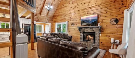 Televisión y chimenea