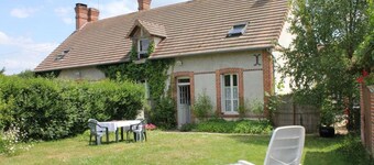 Spacious house in Sologne with garden and private parking