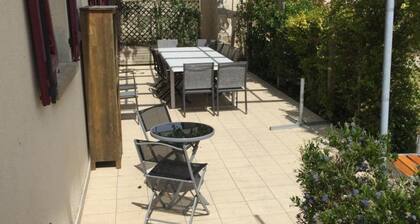 Charming Country Retreat with Garden, Terrace, and Nearby Attractions in Nourray