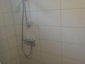 Hair dryer