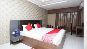 Deluxe Quadruple Room | Desk, free WiFi, bed sheets - Hotel Richi Regency Odisha (Bhubaneshwar)