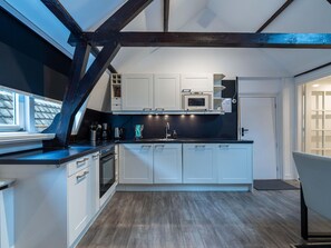 House | Private kitchen | Electric kettle, toaster - Beautiful Apartment on the First Floor Abcoude (Abcoude)