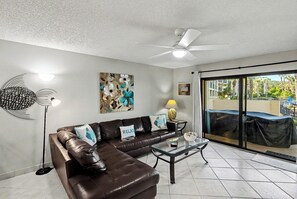 Téléviseur connecté, lecteur de DVD