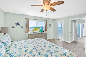 2 bedrooms, free WiFi, bed sheets - Sandpiper Cove updated 2bed/2bath beachfront condo with shared pool (Marathon)