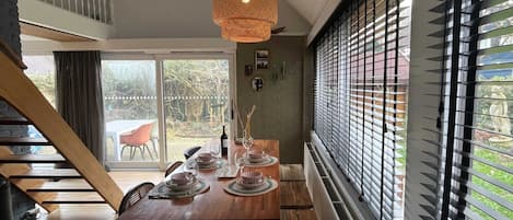 House | Dining