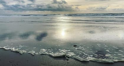 Family Home Near Lake, Beach and Dunes