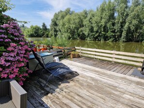 House | Balcony - Cosy Chalet With Garden (Ooltgensplaat)