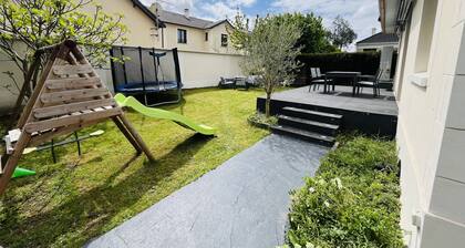 Villa Spacieuse Tout Confort aux Portes de Paris - Aéroport Cdg, Disney, J.o