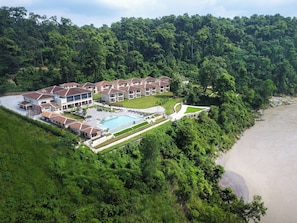Exterior - Regenta Resort & Spa By Riverside, Chitwan (Kabilas)