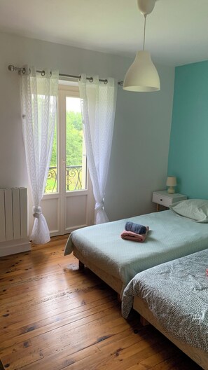 2 Schlafzimmer, Bügeleisen/Bügelbrett, Reisekinderbett, WLAN