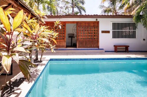 Playa Avellanas beach house surrounded by nature w/indoor pool. Pet friendly.

