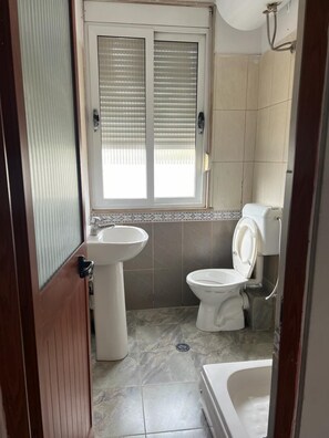 舒适双人房, 城市景观 | 浴室