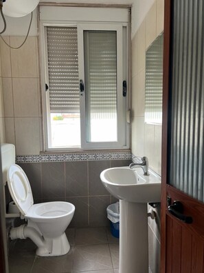 コンフォート トリプルルーム シティビュー | バスルーム