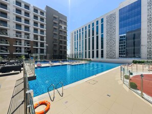 Pool - Chic Studio in new residence with pool sauna gym (Dubai)
