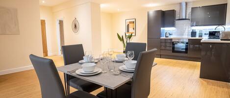 Huoneisto | Ruokailu