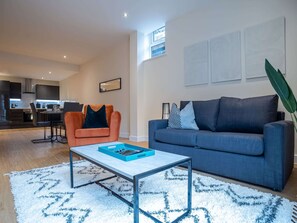 Apartment | Living area