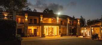 Yagappa Heritage Resort