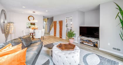 Galloway Townhome w/ Private Deck: Near Casinos!