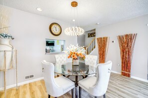 Interior - Galloway Townhome w/ Private Deck: Near Casinos! (Absecon)